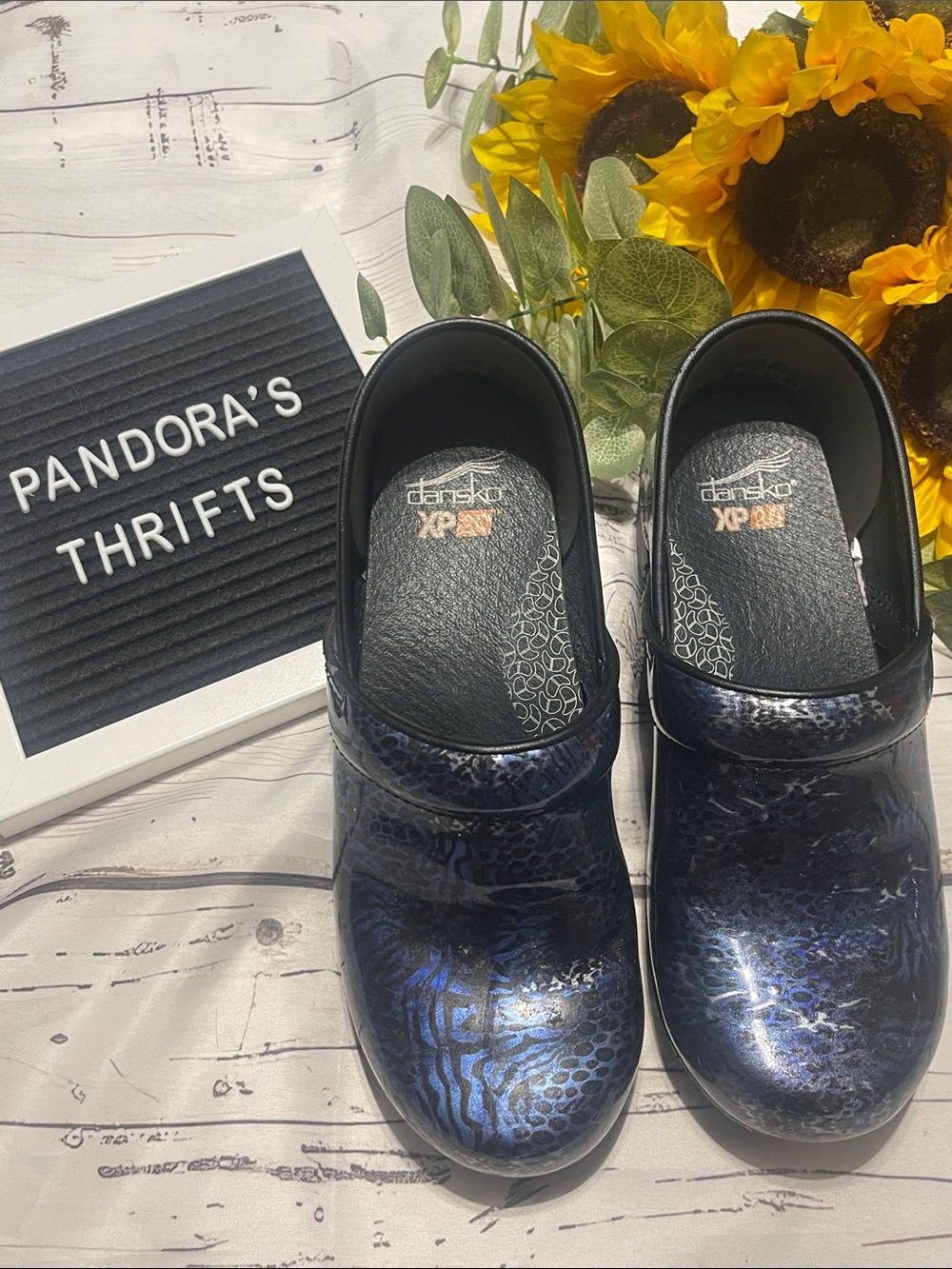 Dansko Navy Black Iridescent Slip-On Clogs Size 38 Preowned